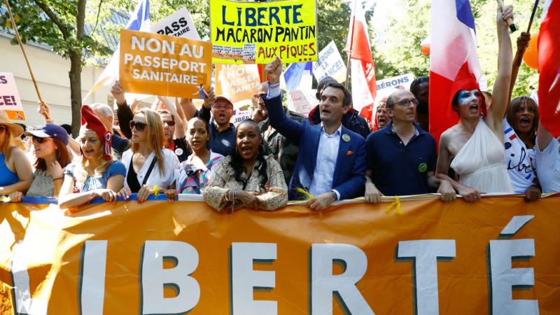 مظاهرات فرنسا ضد التصريح الصحي