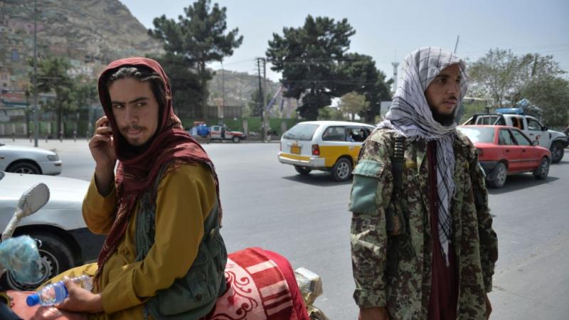 تجاوزت حركة طالبان العقبات العسكرية والسياسية الداخلية، فيما تشكل التحديات الاقتصادية العبء الأكبر عليها، لكون أفغانستان مصنفة من أفقر الدول في العالم وتعتمد على المساعدات