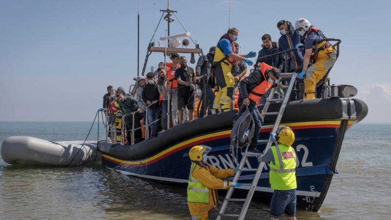 واجهت قوارب المهاجرين "صعوبات" منعتها من الإبحار 