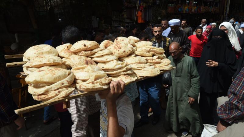 يستفيد من بطاقات الخبز المدعم 71,5 مليون مصري