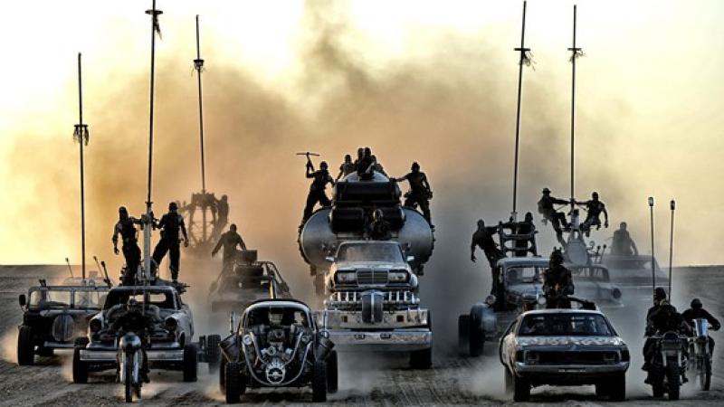 السيارات كما ظهرت في فيلم "ماد ماكس: فوري رود" (درايفنغ)