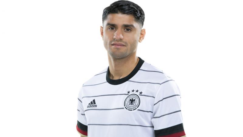 لاعب كرة القدم السوري محمود داوود (الاتحاد الألماني لكرة القدم)