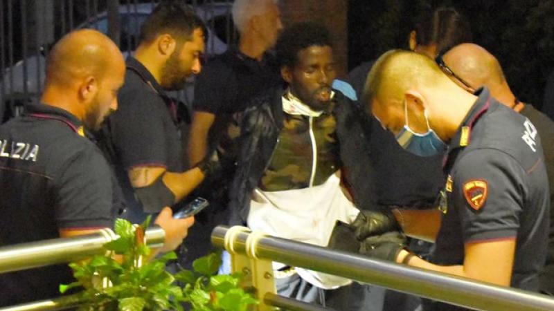 الشرطة الإيطالية تلقي القبض على طالب اللجوء الصومالي (مواقع التواصل)