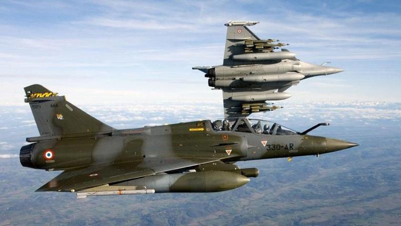 أبرمت اليونان في يناير صفقة شراء 18 طائرة أولى من طراز رافال لتعزيز دفاعها (مواقع التواصل)