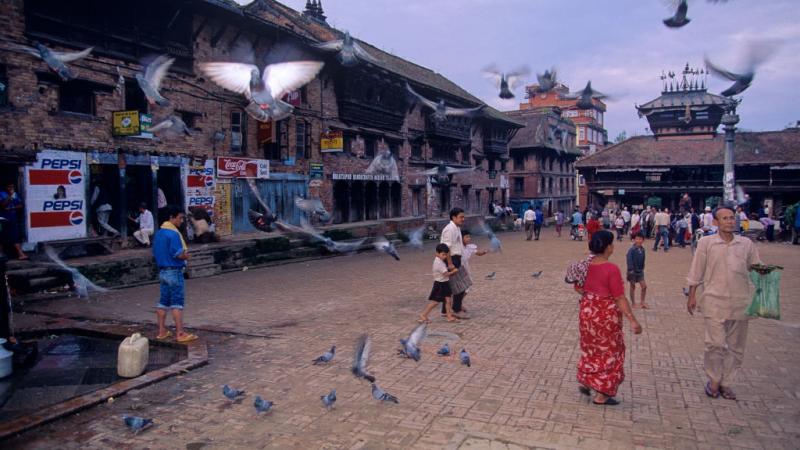سمحت النيبال للسياح بدخول البلاد وألغت متطلبات الحجر الصحي للأجانب الذين تلقوا اللقاح (غيتي)