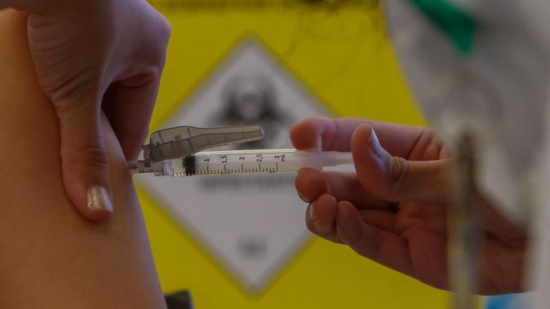 اعتبر وزير الصحة البرازيلي أن فعالية اللقاحات على القاصرين الأصحاء غير مؤكدة حتى الىن (أرشيف-غيتي)