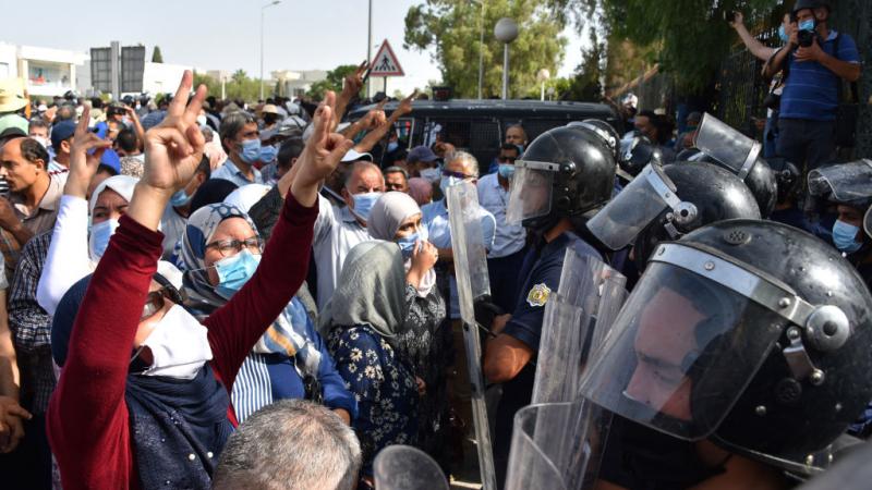 انتقادات واسعة لقمع المعارضين في تونس واتهامات للمسؤولين عن التعيينات القضائية بالتسييس