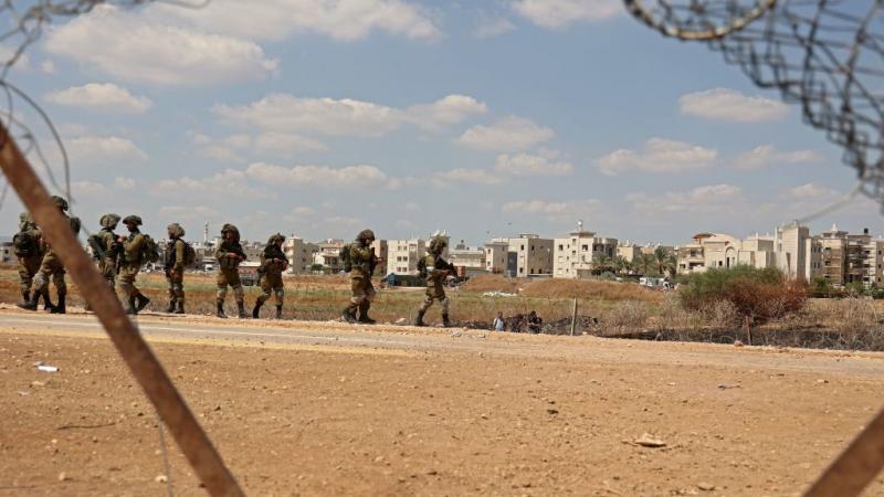 جنود إسرائيليون ينقذون عمليات بحث بعد عملية الفرار