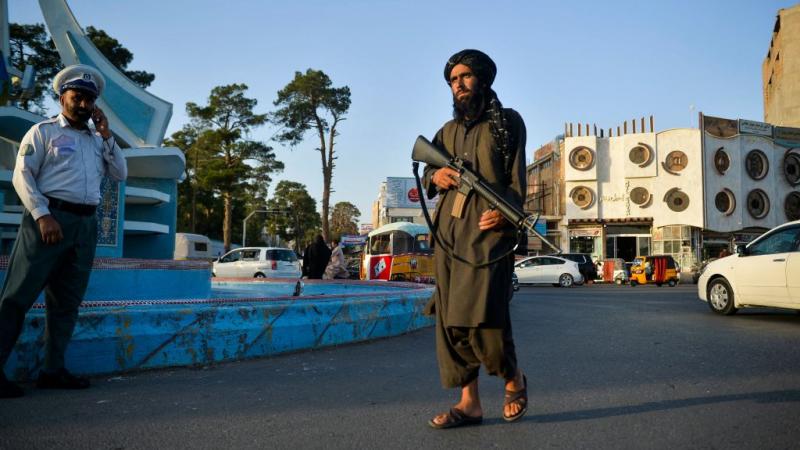 استهدفت سلسلة هجمات في اليومين الماضيين مقاتلين من حركة طالبان في مدينة جلال أباد شرقي أفغانستان (غيتي)