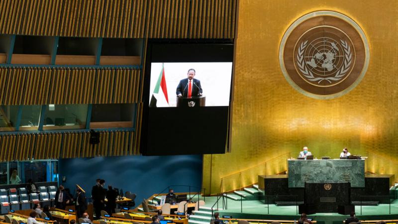 أكدت الأمم المتحدة التزامها العمل مع الخرطوم من أجل إنجاح عملية الانتقال السياسي والاجتماعي والاقتصادي في السودان (غيتي)