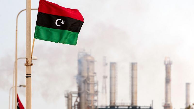 يشهد القطاع النفطي في ليبيا تعافيًا في الأشهر الأخيرة؛ إذ بلغ الإنتاج المحلي 1.3 مليون برميل يومًيا