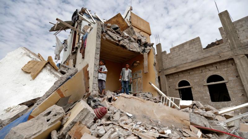 يشهد اليمن حربًا منذ نحو 7 سنوات أودت بحياة أكثر من 233 ألف شخص (غيتي)