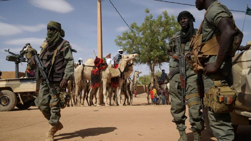  جنود ماليون يقومون بدوريات في البلاد (غيتي)