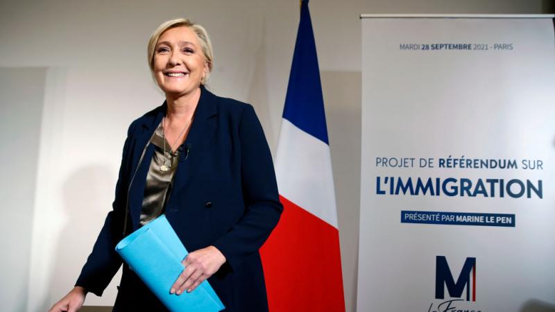  زعيمة اليمين المتطرّف في فرنسا مارين لوبن