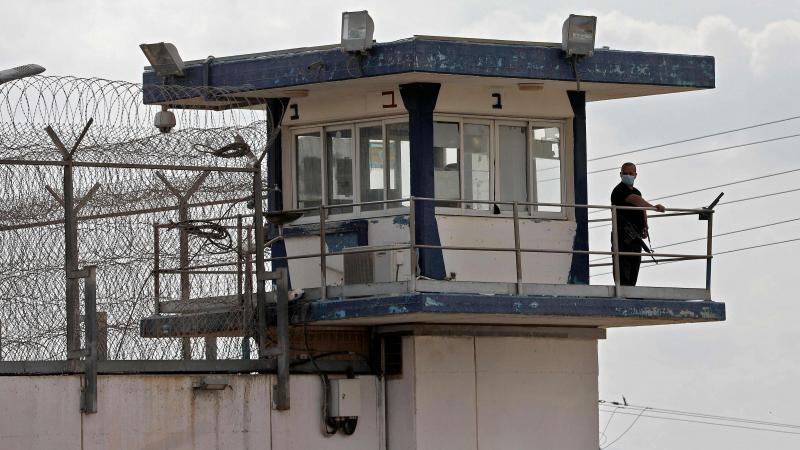 نقطة مراقبة إسرائيلية في سجن جلبوع 