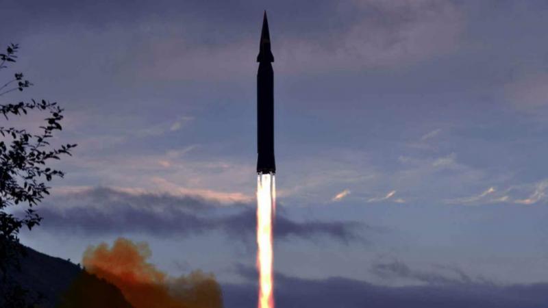 جانب من إطلاق التجربة الصاروخية لكوريا الشمالية (مواقع التواصل)