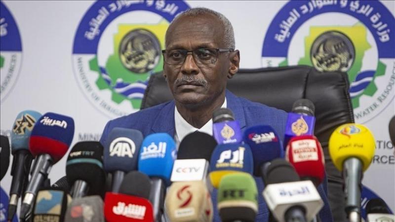 وزير الري والموارد المائية السوداني ياسر عباس