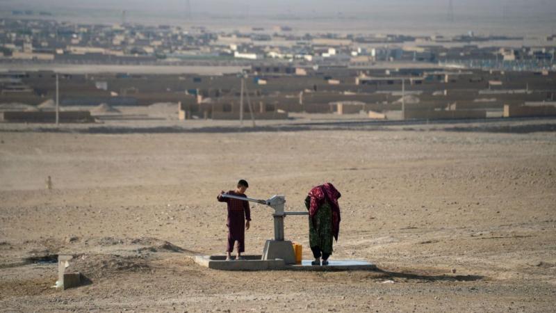 تعاني أفغانستان من أسوأ موجات الجفاف منذ عقود (غيتي)