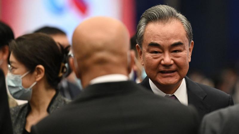 وعدت الصين بتقديم يد العون لأفغانستان (غيتي)
