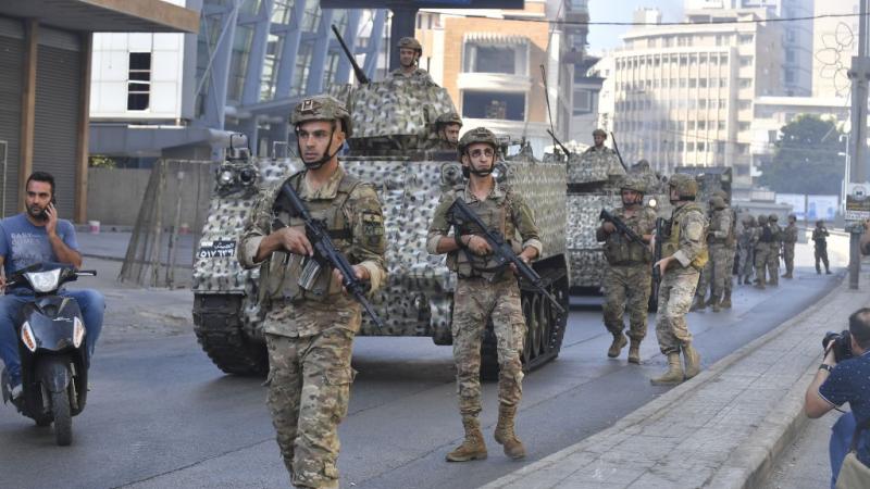 أوقف الجيش اللبناني 9 أشخاص على خلفية الاشتباكات التي شهدتها العاصمة بيروت (غيتي)
