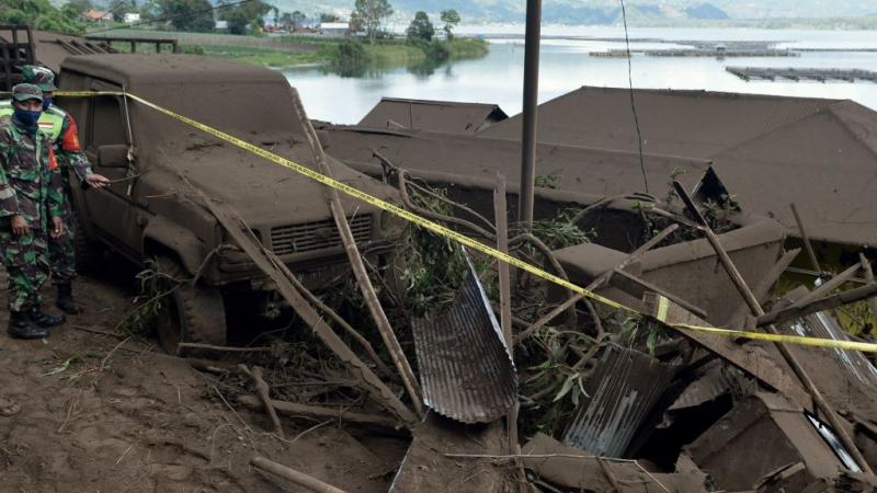 أحدث الزلزال انهيارًا أرضيًا موديًا بحياة شخصين (غيتي)
