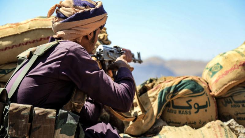 استمرار الضربات الجوية على مديرية العبدية الواقعة على بعد نحو 100 كلم جنوبي مدينة مأرب والتي سقطت في أيدي الحوثيين 