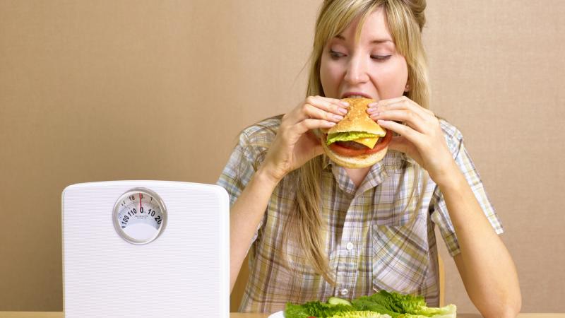 تساهم بعض التغييرات البسيطة في الروتين اليومي في إنقاص الوزن (غيتي)