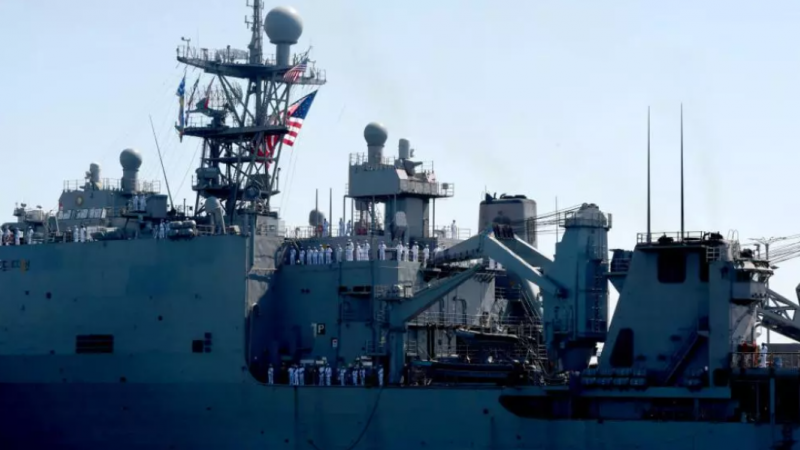 قوات إماراتية وبحرينية وإسرائيلية بإشراف أميركي يجرون عمليات أمن بحري في البحر الأحمر (أرشيف - غيتي)