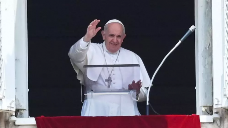 يواصل البابا فرنسيس الرحلة الخامسة والثلاثين منذ انتخابه عام 2013 (غيتي)