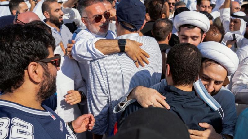 خروج عدد من السجناء في الكويت بموجب عفو من أمير البلاد (رويترز)
