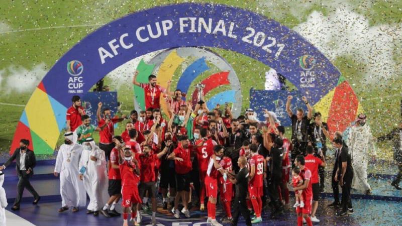 تتويج المحرق البحريني ببطولة كأس الاتحاد الاسيوي لكرة القدم (مواقع التواصل)