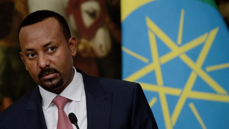 يعتزم رئيس وزراء إثيوبيا قيادة الحرب شخصيًا في إقليم تيغراي (أرشيف-غيتي)
