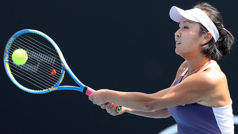 قلق دولي واسع بشأن مصير لاعبة التنس الصينية (غيتي)