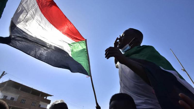 تتواصل الاحتجاجات والتظاهرات الرافضة للانقلاب في السودان (غيتي)