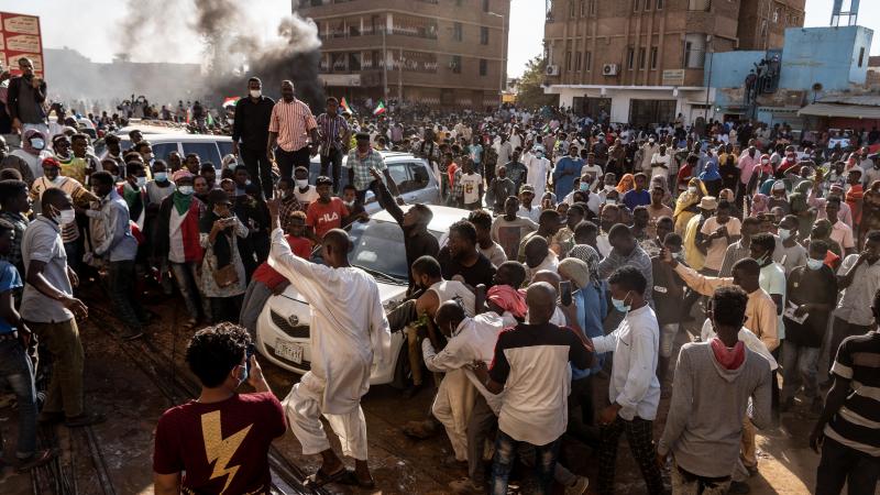 دعا الاتحاد الأوروبي الجيش السوداني للعودة إلى حوار شامل (غيتي)