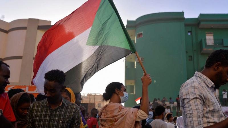 وصفت قوى الحرية والتغيير في السوادن الاتفاق بـ"الردة عن أهداف الثورة" (غيتي)