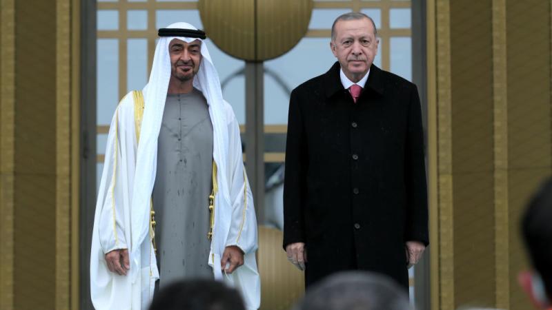 يأتي التقارب الإماراتي-التركي بعد سنوات شهدت العلاقات فيها بين الجانبين خلافات على عدد من القضايا 