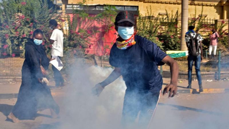 نقابات أطباء السودان اتهمت قوات الأمن باستهداف رؤوس المتظاهرين وأعناقهم وصدورهم بالرصاص الحي والمطاطي