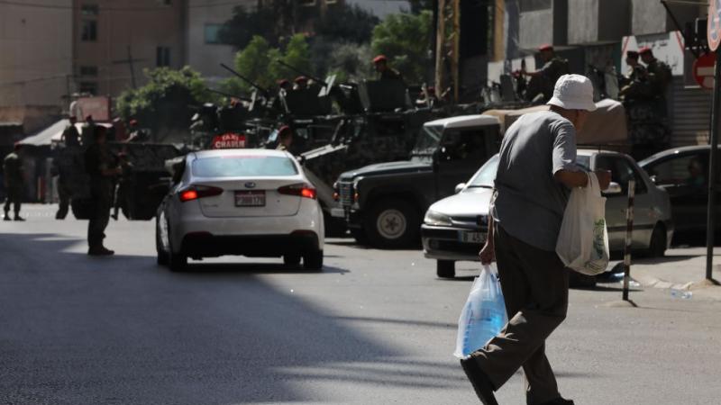  الأزمة الخليجية اللبنانية زادت التوترات والانقسام في الشارع اللبناني