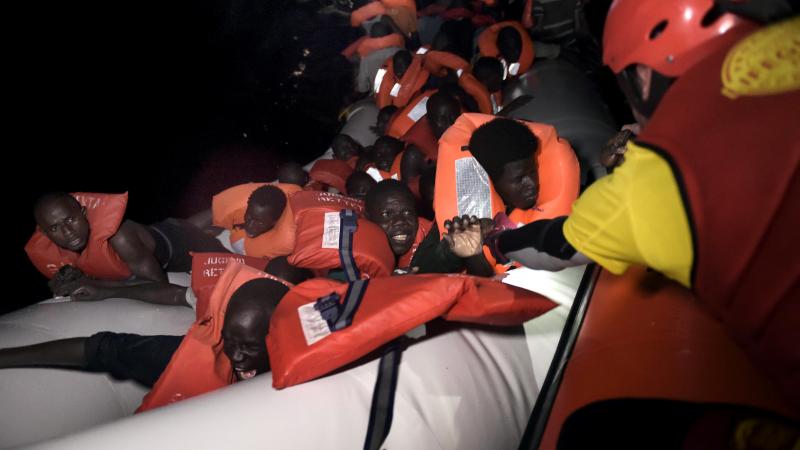 من عمليات إنقاذ اللاجئين قبالة السواحل الليبية (أرشيف - غيتي)