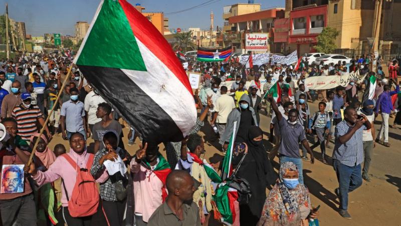 شهدت الخرطوم ومدن سودانية أخرى خروج آلاف المحتجّين في مسيرة الغضب