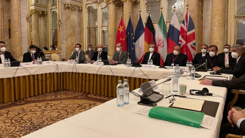 أكدت إيران رفضها التفاوض بشأن قضايا خارج إطار الاتفاق النووي (غيتي)