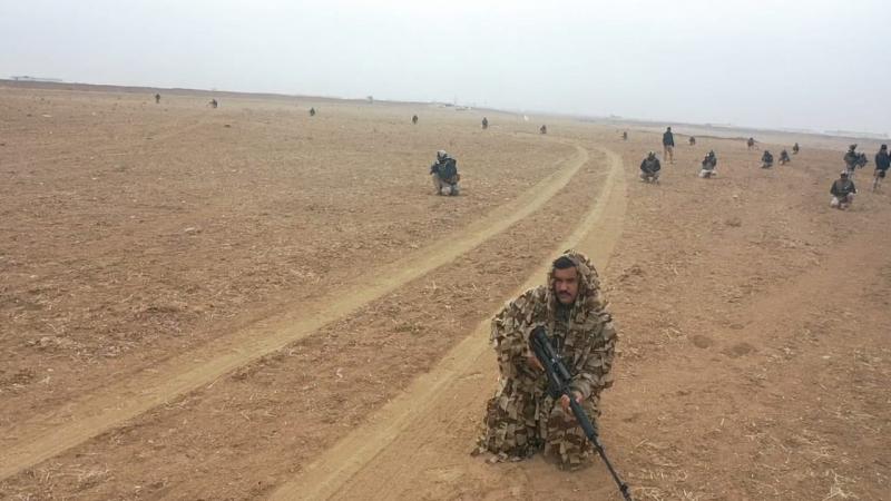 صورة من تدريبات ميدانية لعناصر من الجيش العراقي (تويتر)