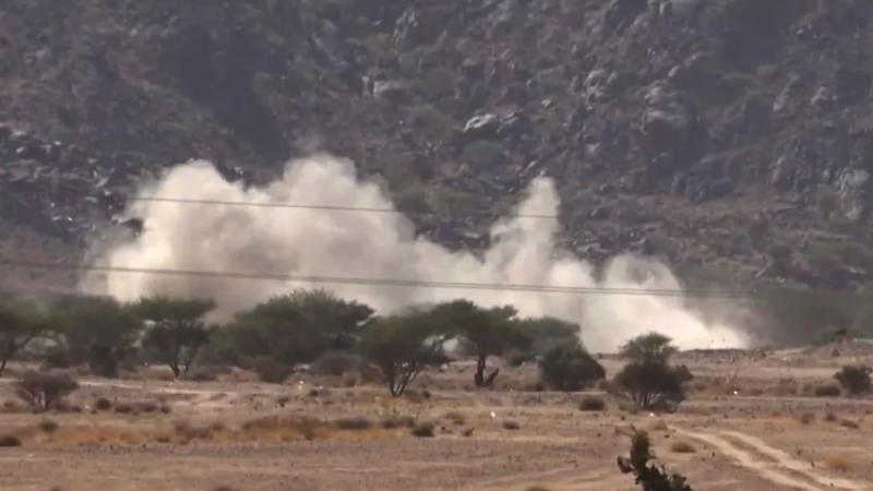  تشهد جبهات القتال جنوبي مأرب معارك عنيفة بين قوات الجيش وجماعة الحوثي (غيتي)