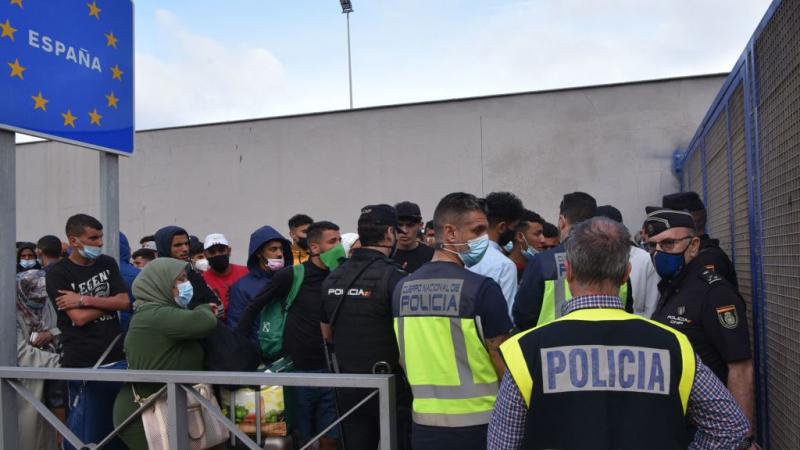 أحبطت السلطات المغربية في نوفمبر أكثر من 42 ألف محاولة هجرة غير نظامية