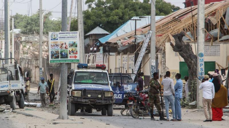 أعلنت حركة الشباب في الصومال مسؤوليتها عن الهجوم الذي استهدف "أميسوم"، مشيرة إلى أنها "قتلت 4 جنود بورونديين