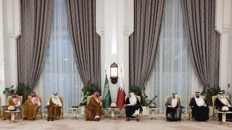 قالت القناة السعودية الرسمية إن جولة ولي العهد السعودي محمد بن سلمان إلى دول المجلس دللت على ترابط دول الخليج وقوتها