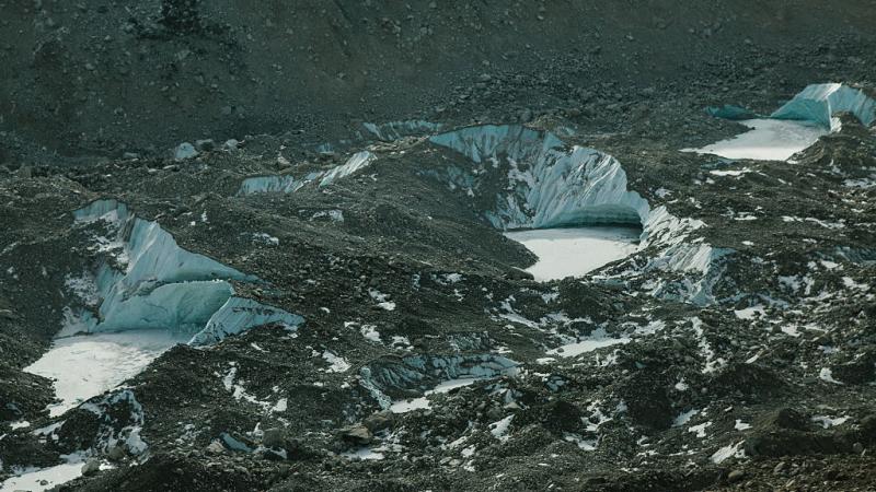 تعّد جبال الهيمالايا موطنًا لثالث أكبر كمية من الجليد في العالم 