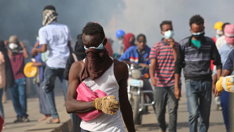 تهتم قوى سياسة معارضة الشرطة السودانية "بارتكاب المجازر" بحق المتظاهرين