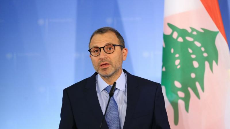 اعتبر باسيل أن "نظامنا الأساسي معطل لأنه عندما عقد الطائف كان هدفه أن يظل لبنان محكومًا من الخارج" (غيتي)